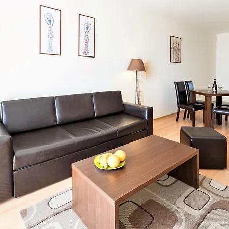 Charming 1 Bedroom Slantschew brjag
