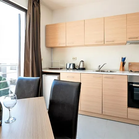 Apartment Charming 1 Bedroom *